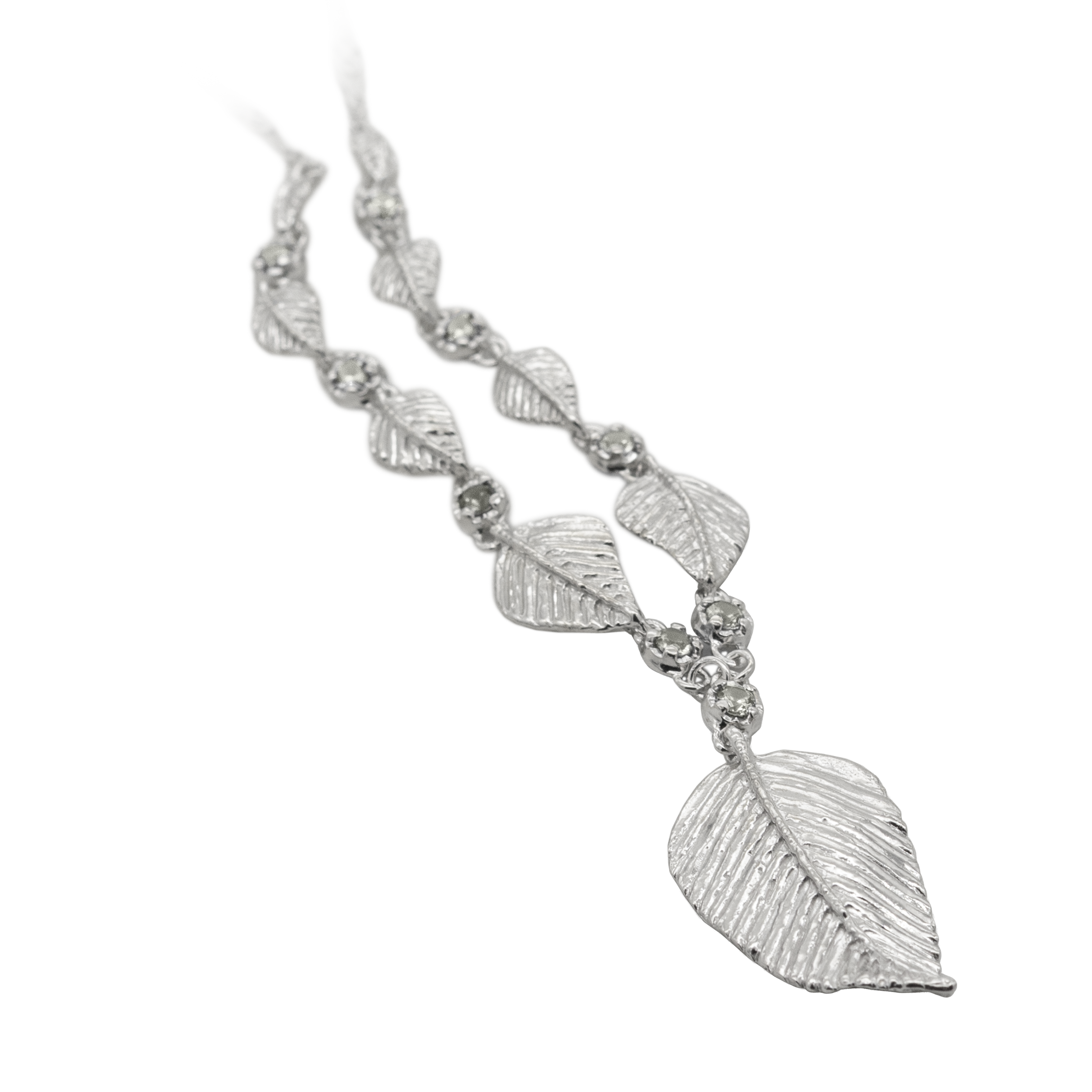 Elven Realms 9 Leaf Necklace: RIVENDELL™, MIRKWOOD™, LOTHLORIEN™