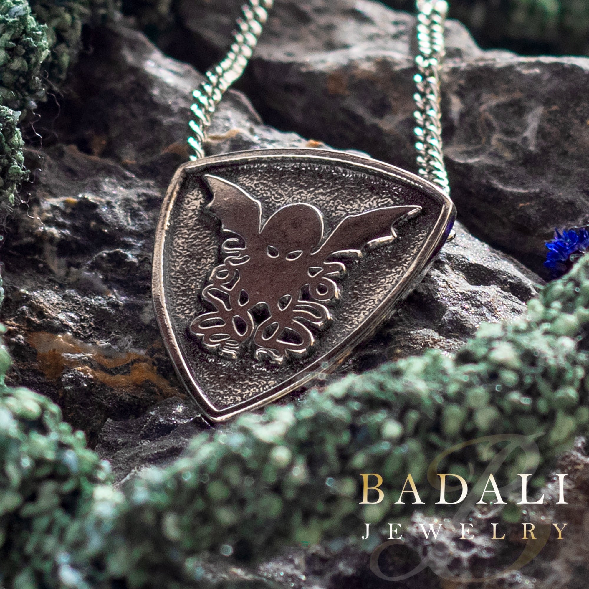 Cthulhu Crest Necklace - BJS Inc. - Necklace