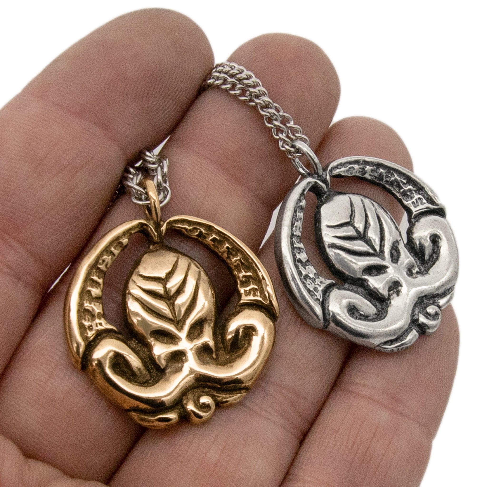 Cthulhu Medallion - Bronze - BJS Inc. - Necklace