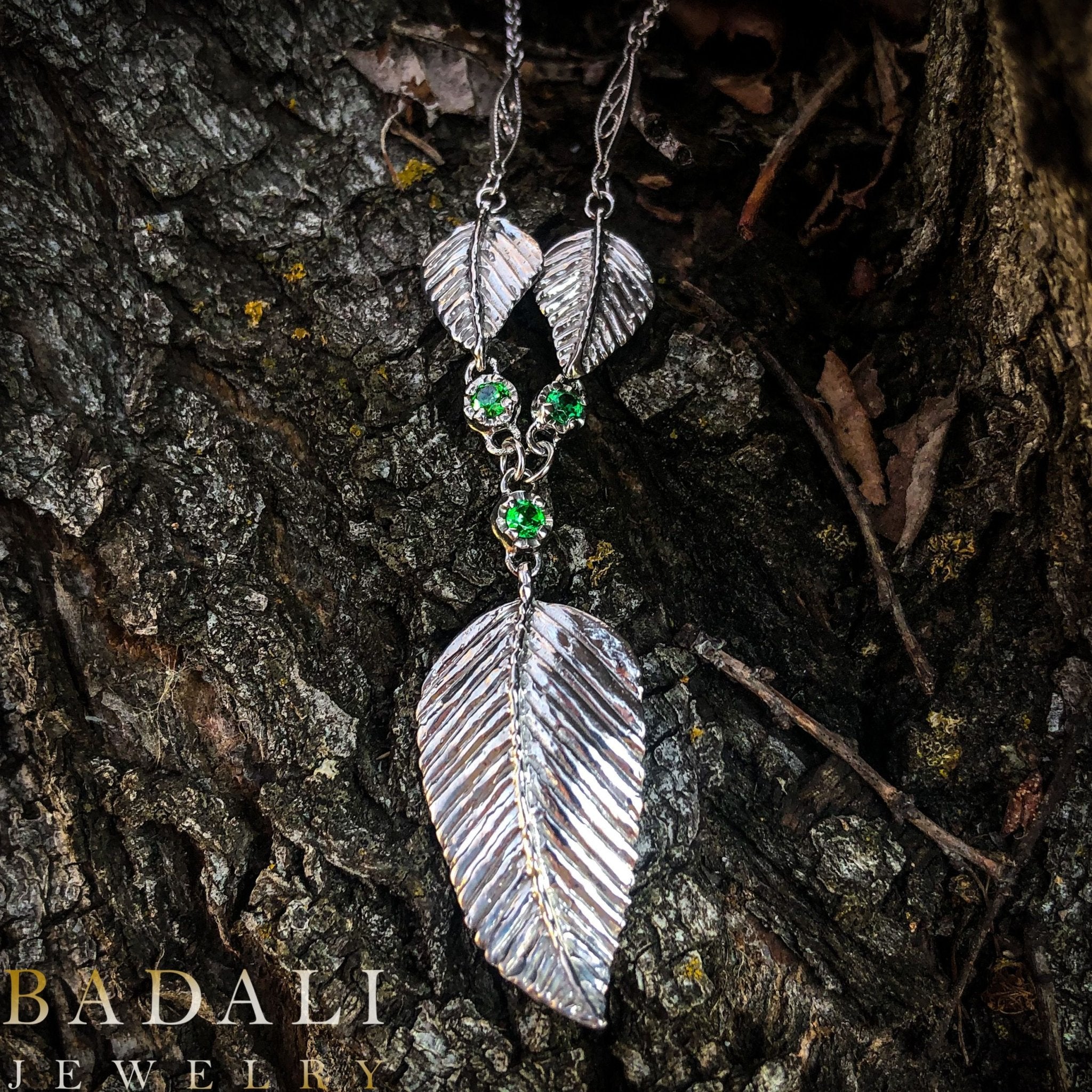 Elven Realms 3 Leaf Necklace: RIVENDELL™, LOTHLORIEN™, MIRKWOOD™ - Badali Jewelry - Necklace
