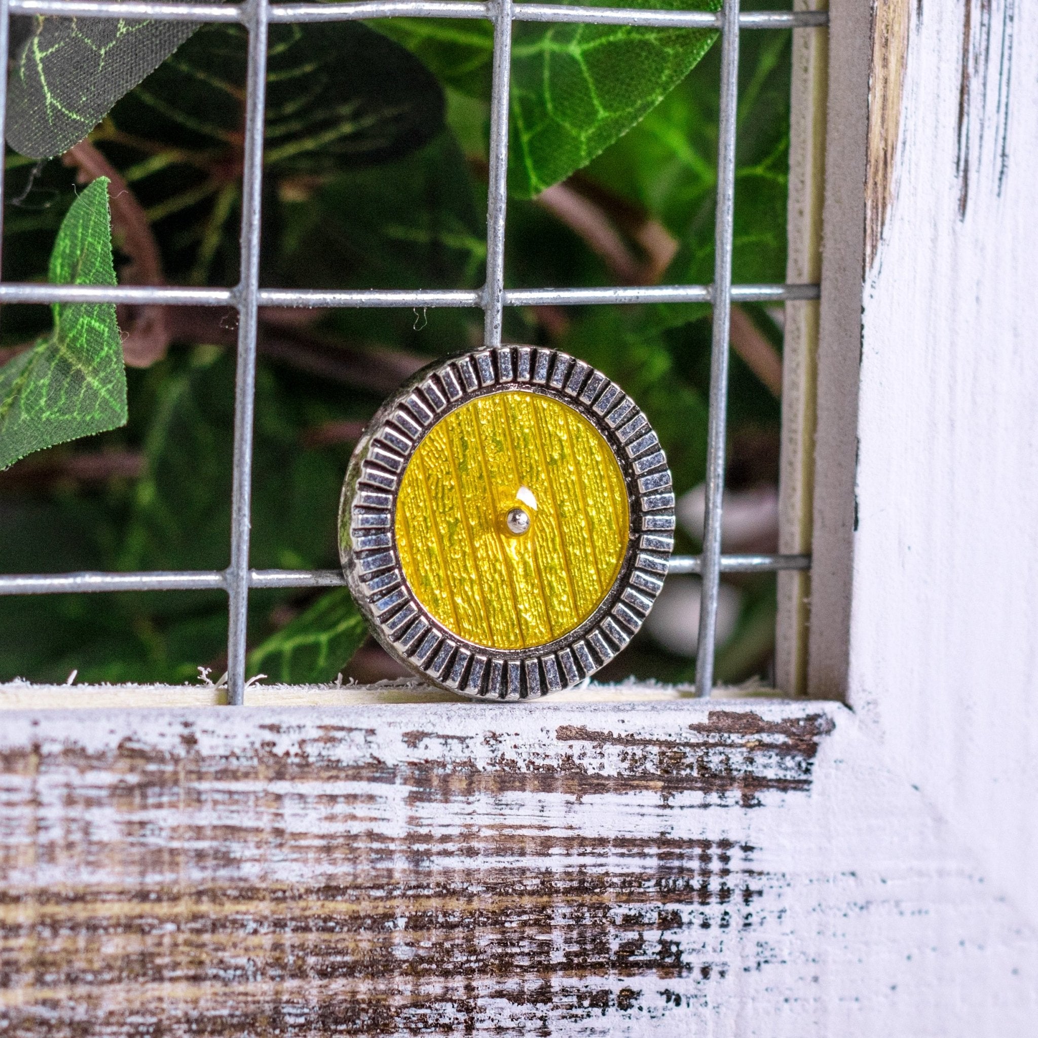 Hobbit™ Door of Samwise Gamgee Pin - BJS Inc. - Pin