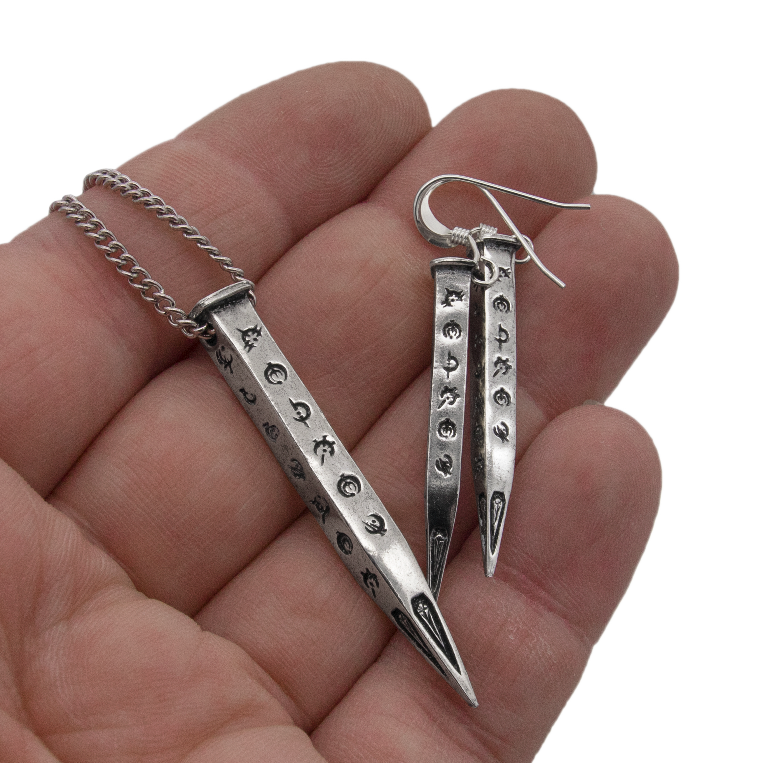 Hemalurgy Spike Necklace - Silver