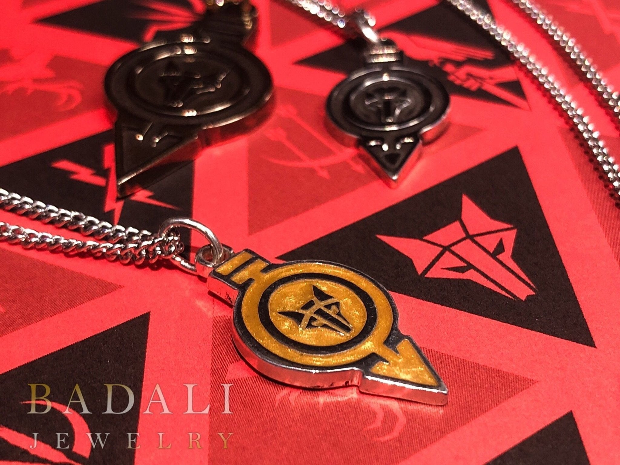 The Howlers Pendant - Silver - Badali Jewelry - Necklace